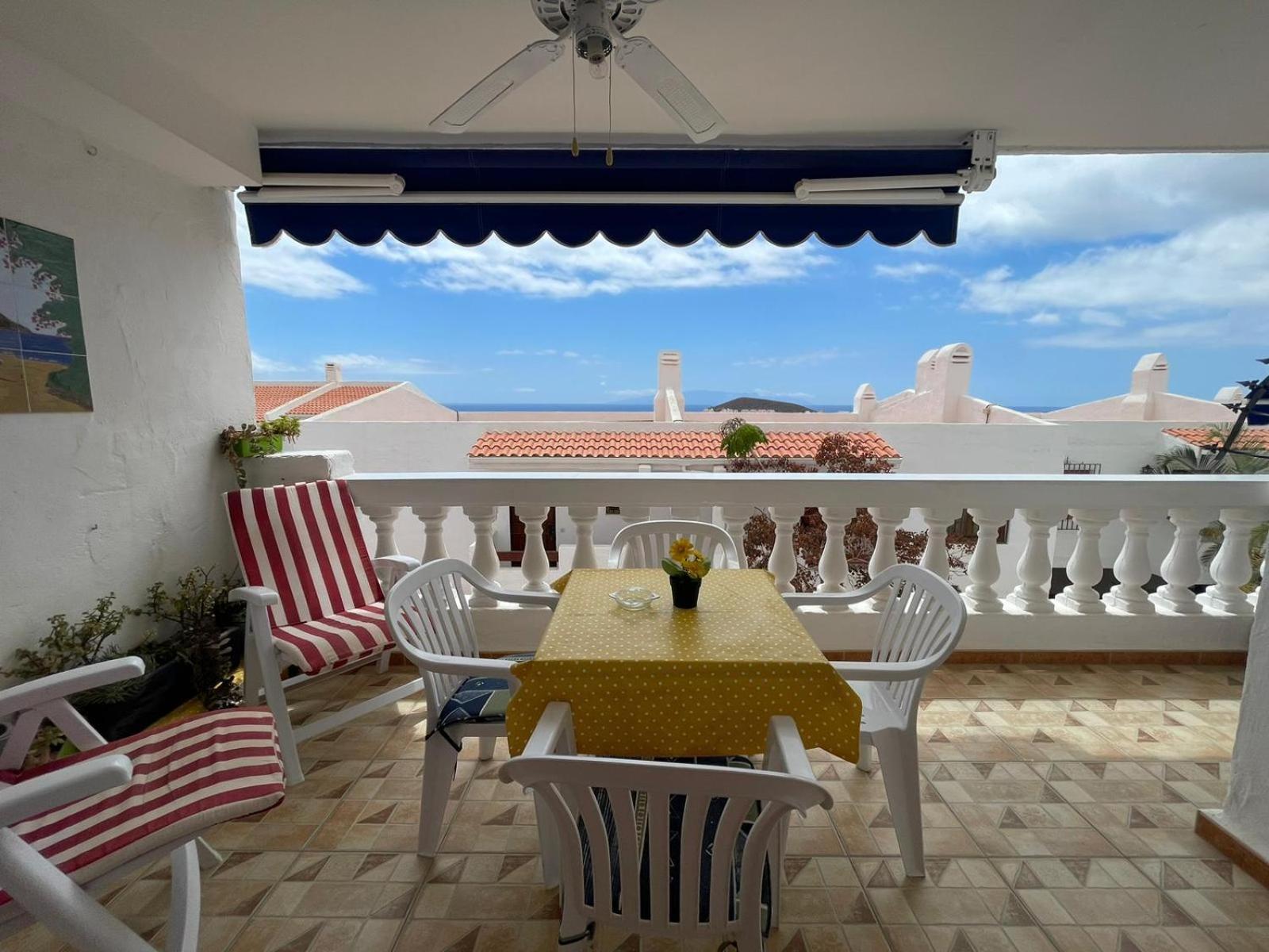 Santiago Beach, Los Cristianos Apartment With Air Conditioning المظهر الخارجي الصورة